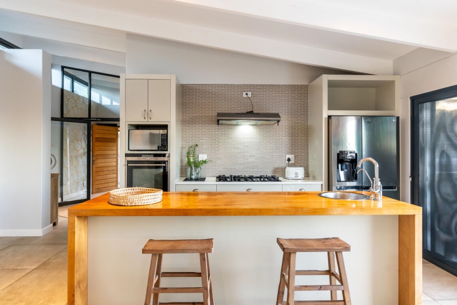 4 Bedroom Property for Sale in Stonehurst Mountain Estate Western Cape